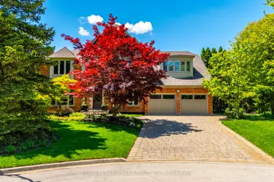 Detached in Burlington