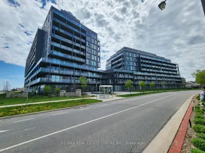 Common Element Condo in Burlington