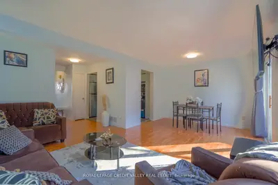 Condo Townhouse in Brampton