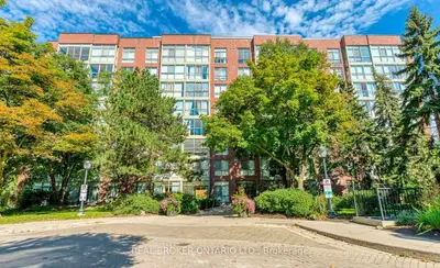 Condo Apartment in Toronto