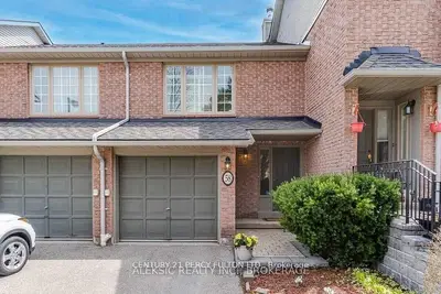 Condo Townhouse in Mississauga