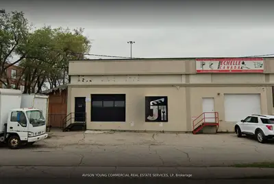 100 Bridgeland Avenue A, Toronto, On M6a 1z4