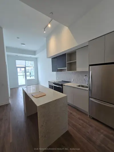 Condo Apartment in Oakville