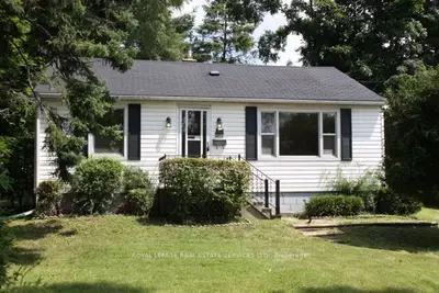 Detached in Oakville