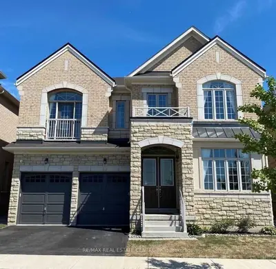 Detached in Oakville