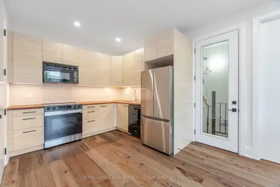 Detached in Oakville