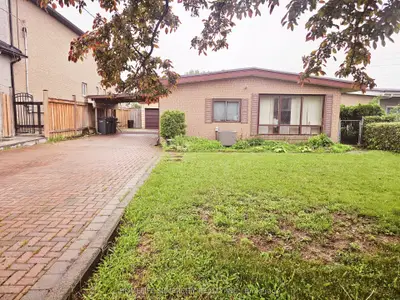 Detached in Mississauga