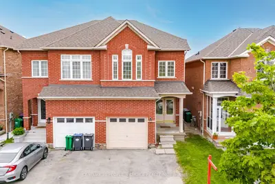 Semi-Detached in Mississauga