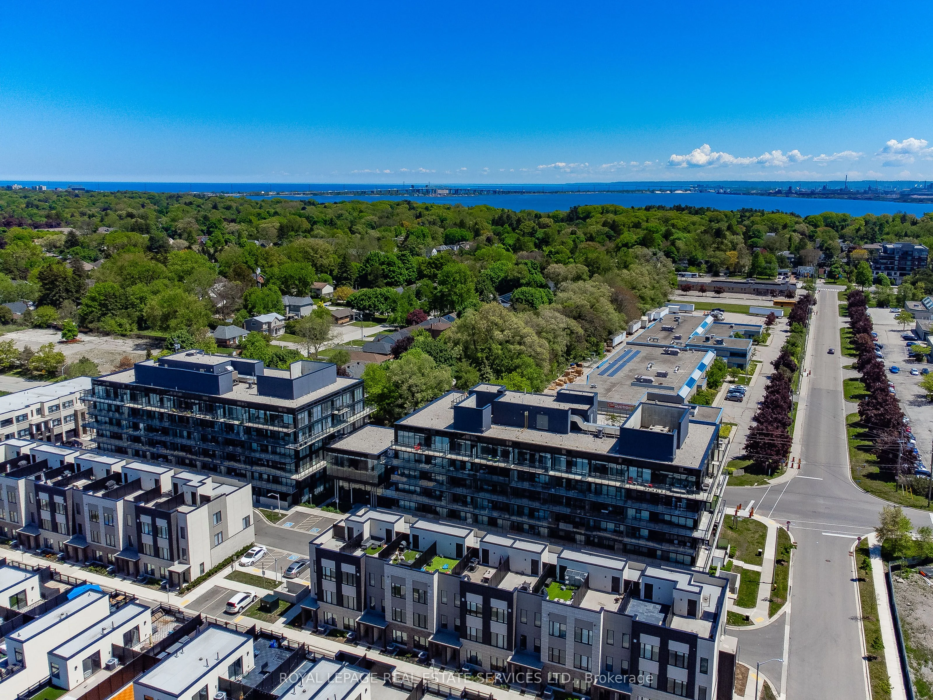 Condo Apartment in Burlington