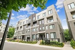 3483 Widdicombe Way 13, Mississauga, On L5l 0b8