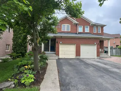 Semi-Detached in Mississauga