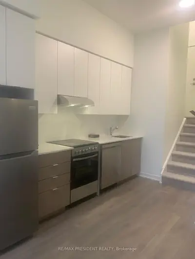 Condo Apartment in Toronto