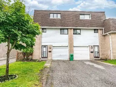 Condo Townhouse in Brampton