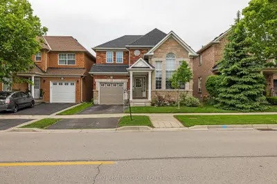 2490 Valleyridge Drive, Oakville, On L6m 5h1