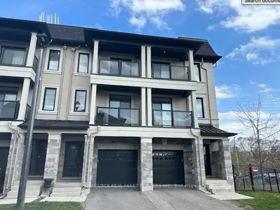 Att/Row/Townhouse in Mississauga