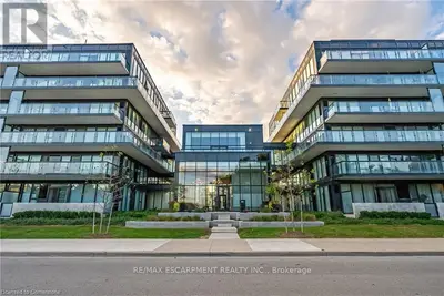 Condo Apartment in Burlington