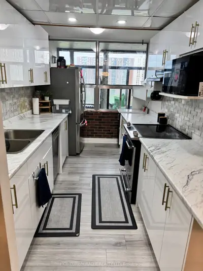 Condo Apartment in Brampton