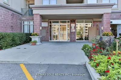 Condo Apartment in Mississauga
