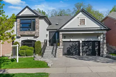 Detached in Halton Hills
