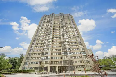 Condo Apartment in Brampton
