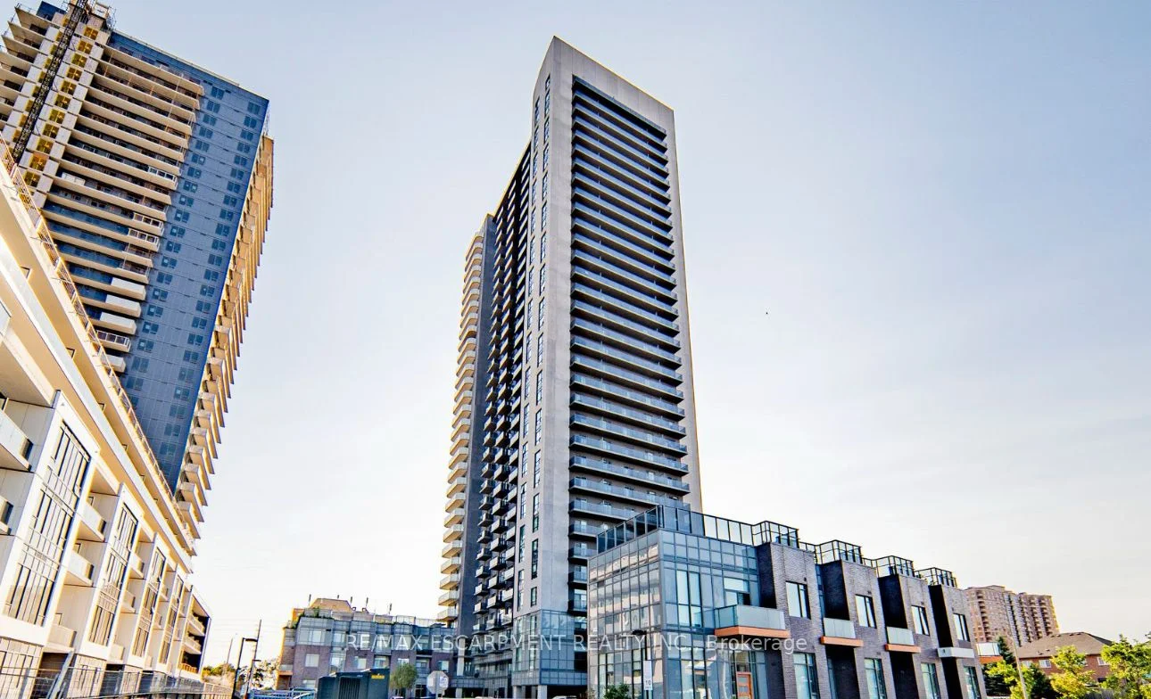 8 NAHANI Way 819, Mississauga, ON L4Z 0C6
