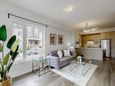 Condo Townhouse in Toronto