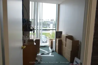1900 Dundas Street E 202, Mississauga, On L4x 1l9