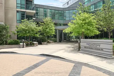 Condo Apartment in Toronto