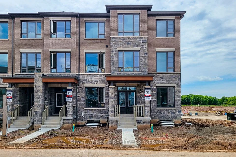 1131 WHEAT BOOM Drive S, Oakville, ON L6H 8B9