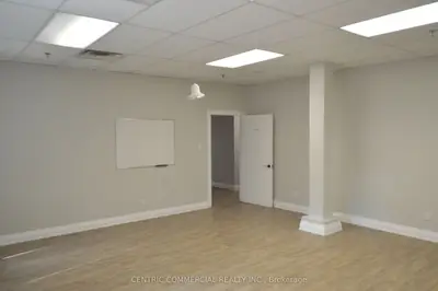 1900 Dundas Street E 203, Mississauga, On L4x 1l9