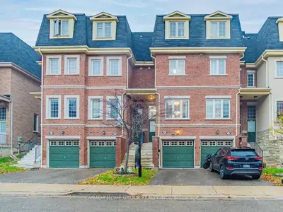 435 Hensall Circle 43, Mississauga, On L5a 4p1