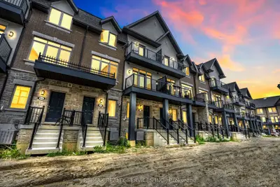 Att/Row/Townhouse in Caledon