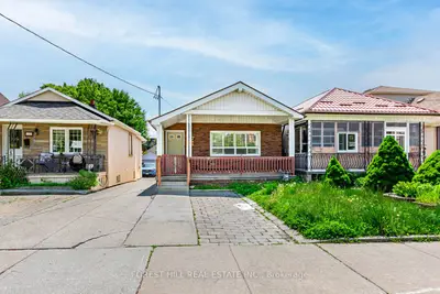 447 Hopewell Avenue, Toronto W04, On M6e 2s4