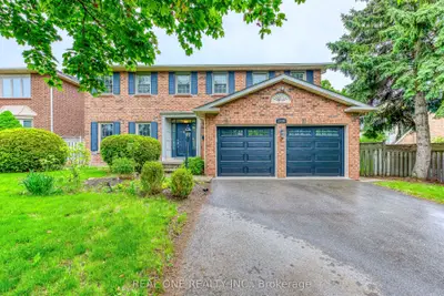 Detached in Oakville