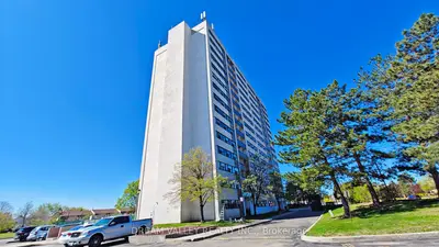 Condo Apartment in Mississauga