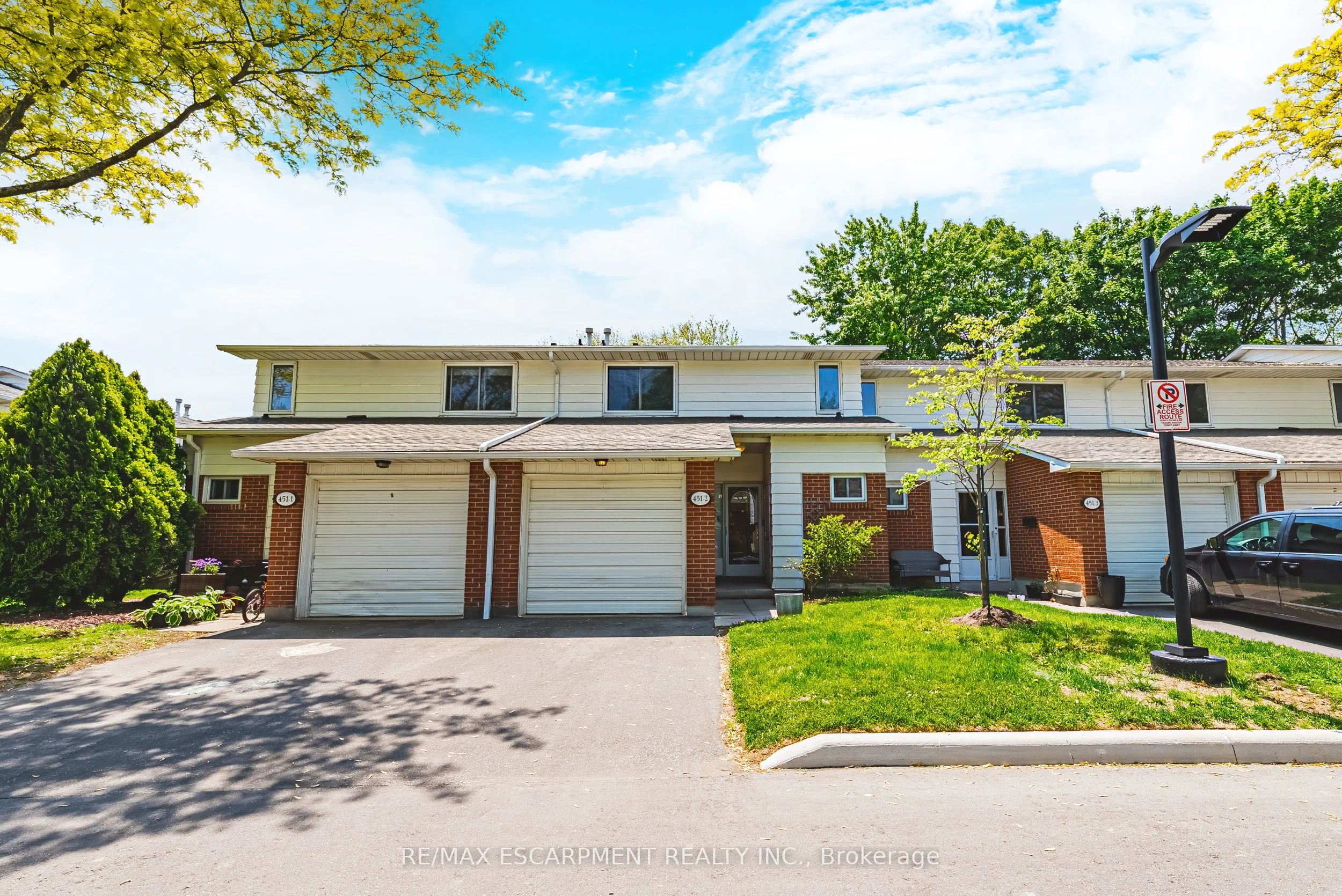 451 Woodview Road 2, Burlington, ON L7N 2Z9