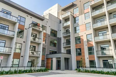 Condo Apartment in Oakville