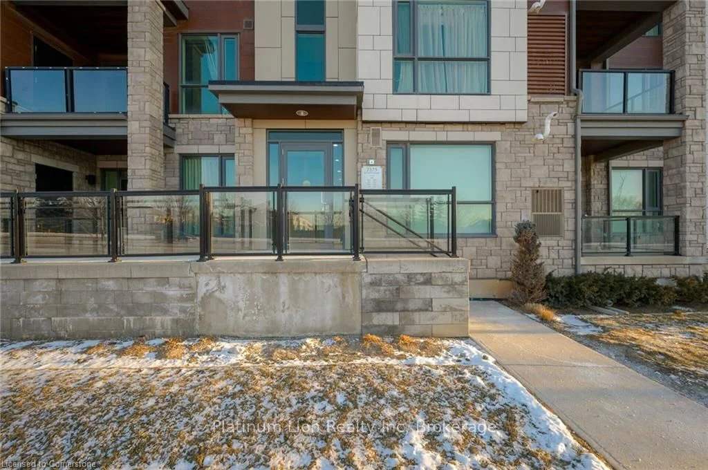 2375 Bronte Road 303, Oakville, ON L6M 1P5