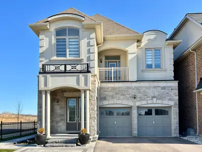 Detached in Burlington