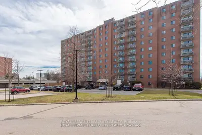 Condo Apartment in Mississauga