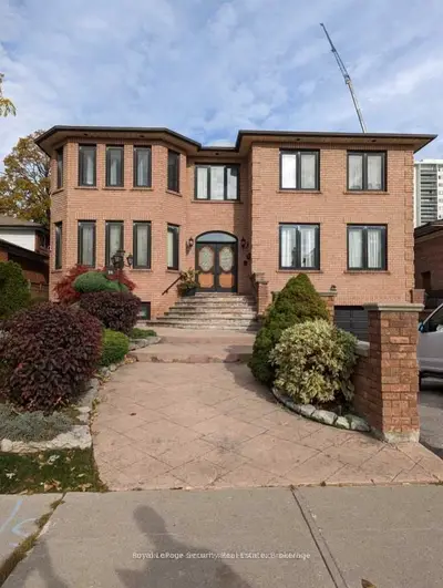 Detached in Toronto