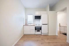 319 Concord Avenue Upper, Toronto W02, ON M6H 2P7