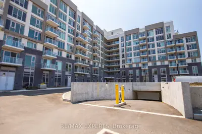 Condo Apartment in Oakville