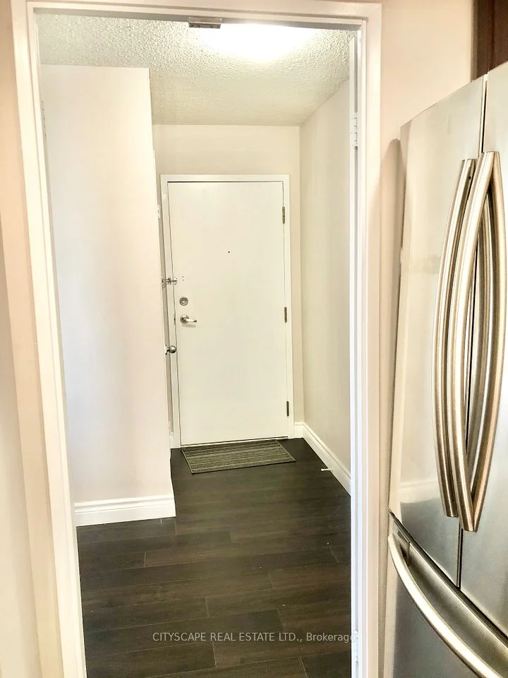 75 King Street E 1412, Mississauga, ON L5A 4G5