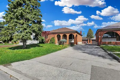 Detached in Toronto