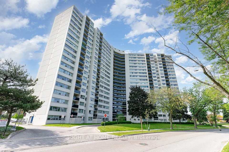 530 Lolita Gardens 505, Mississauga, ON L5A 3T2