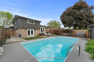 Detached in Brampton