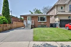 1362 Northmount Avenue, Mississauga, ON L5E 1Y5