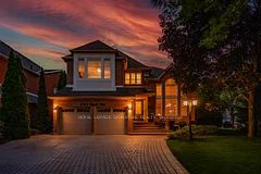 2718 Quails Run, Mississauga, ON L5M 5K3