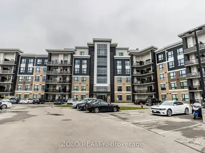 Condo Apartment in Milton